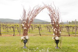 Pinteresting: 15 Wedding Archway Ideas (Photos)