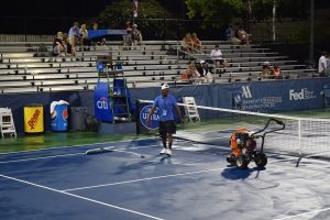 A Guy on the Citi Open’s Grounds Crew Practices With the World’s Best Tennis Players