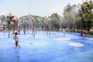 Things to Do With Kids When It’s Super-Hot Outside