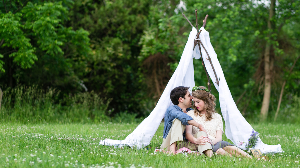 faux teepee engagement photos
