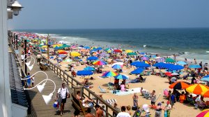 <em>Washingtonian</em> Wants Your Beach Week (a.k.a. Senior Week) Photos