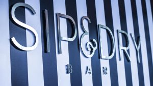 DC’s New Blowout Salon Has a Full-Service Bar AND a Full-Time Bartender