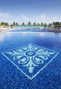 Four Great December Travel Deals