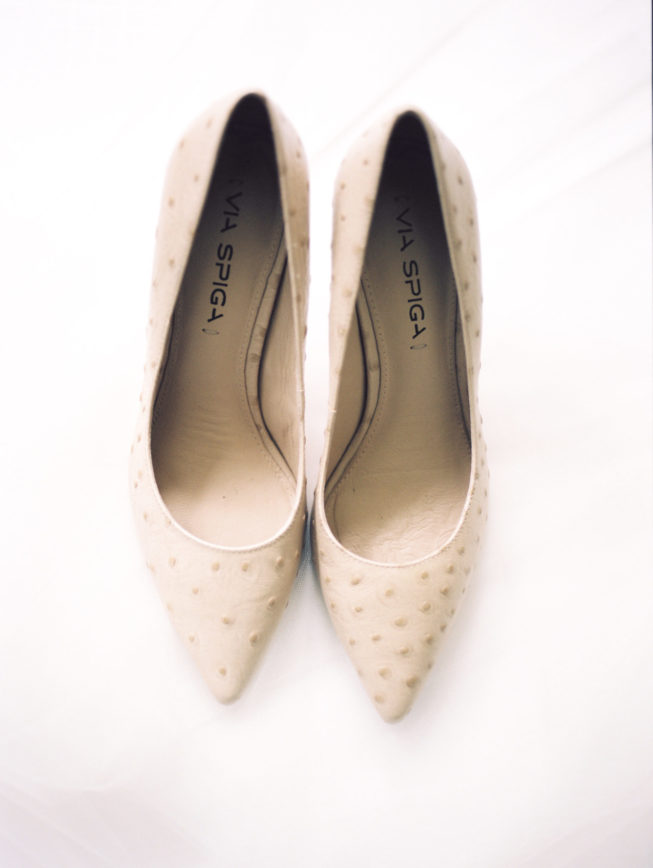 Liz McAvoy + John Gabriel Linen Mills House Wedding | Renee Hollingshead55 Liz McAvoy + John Gabriel Linen Mills House Wedding | Renee Hollingshead55