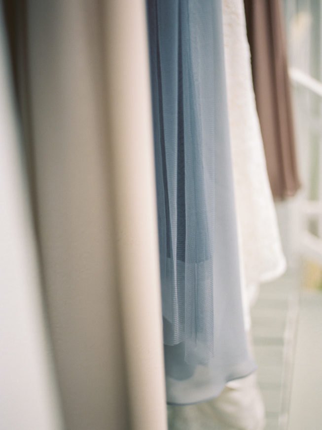 Liz McAvoy + John Gabriel Linen Mills House Wedding | Renee Hollingshead70 Liz McAvoy + John Gabriel Linen Mills House Wedding | Renee Hollingshead70