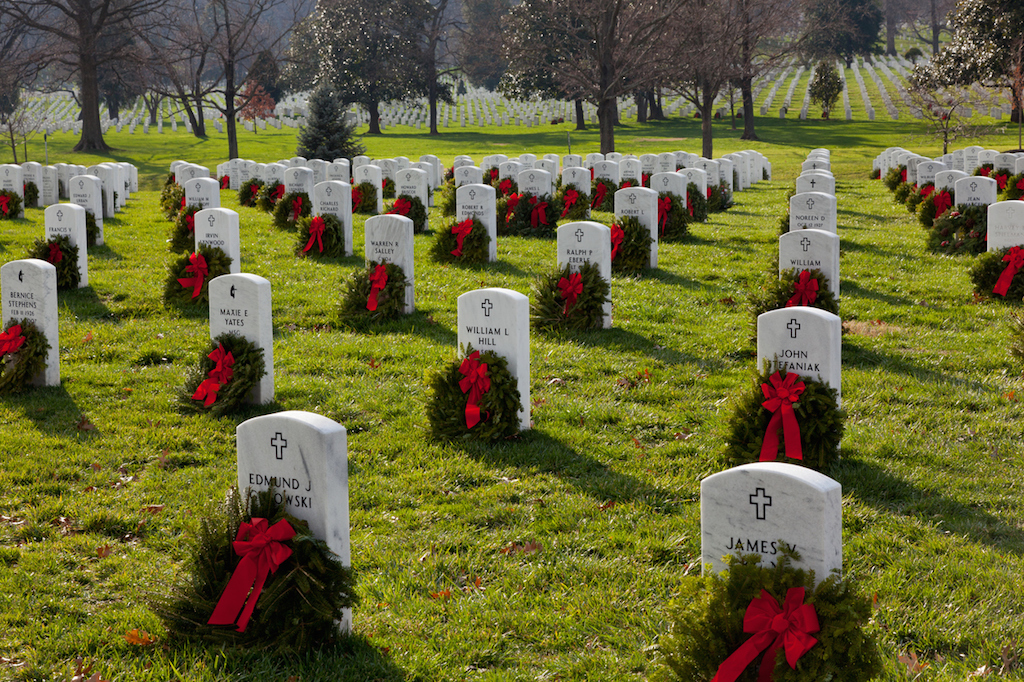 arlington cemetery wreaths