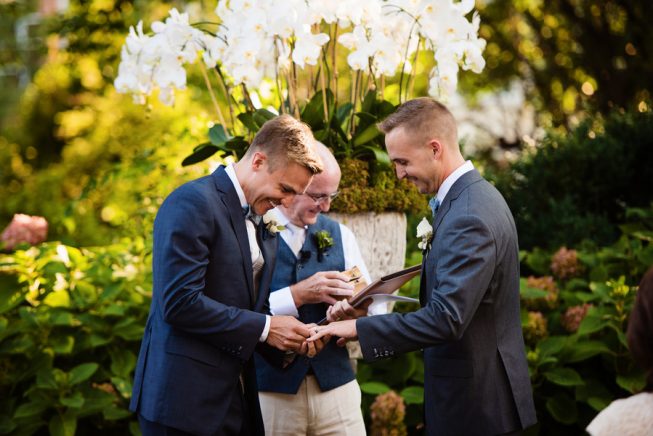 Miller_Moll_LoveampAdventurePhotography_MeridanHouseMattBryanCeremony54_low Miller_Moll_LoveampAdventurePhotography_MeridanHouseMattBryanCeremony54_low