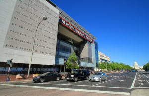 People Are Furious at the Newseum for Selling “Fake News” T-Shirts. The Newseum’s Defense Is Making Things Even Worse.