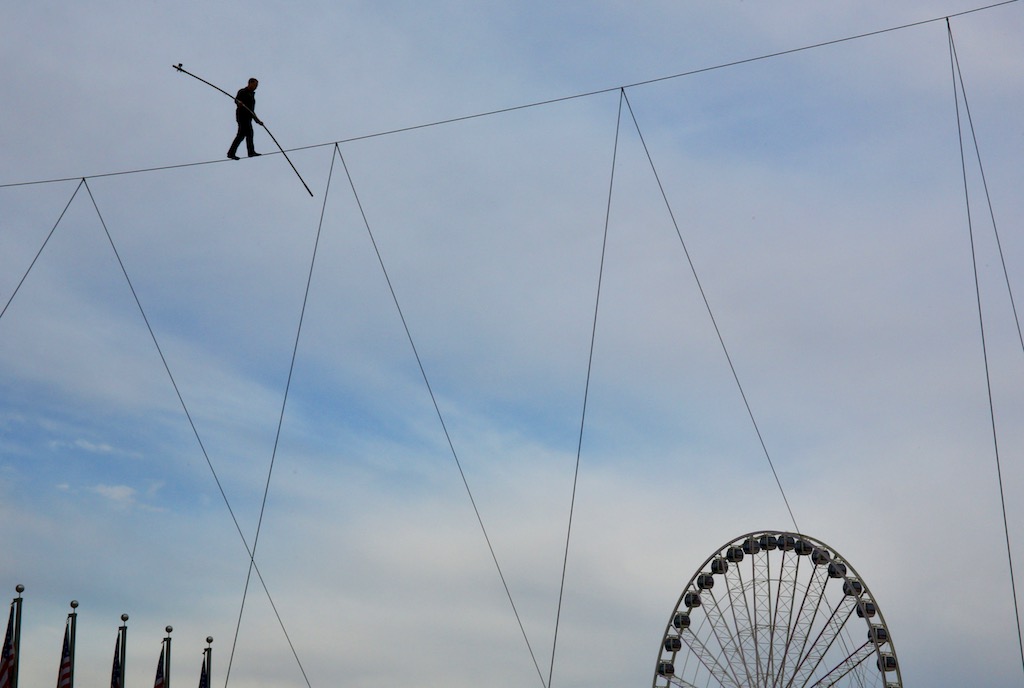 PHOTOS: Nik Wallenda Walks Across a Wire at National Harbor