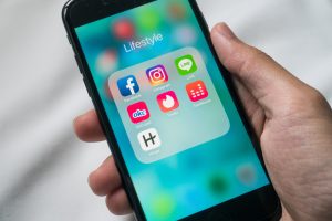 “I Interrogated Him About His Cloroxing and Disinfecting Strategies”: Dating in the Age of Coronavirus