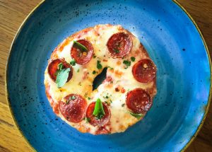 Casolare Is Serving Off-Menu Brunch Pizza Bagels and Our Inner-90s Kid Is Freaking Out