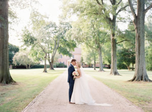 This Waterfront Wedding with Charming Colonial Touches Will Have You Dreaming of Summer on the Shore