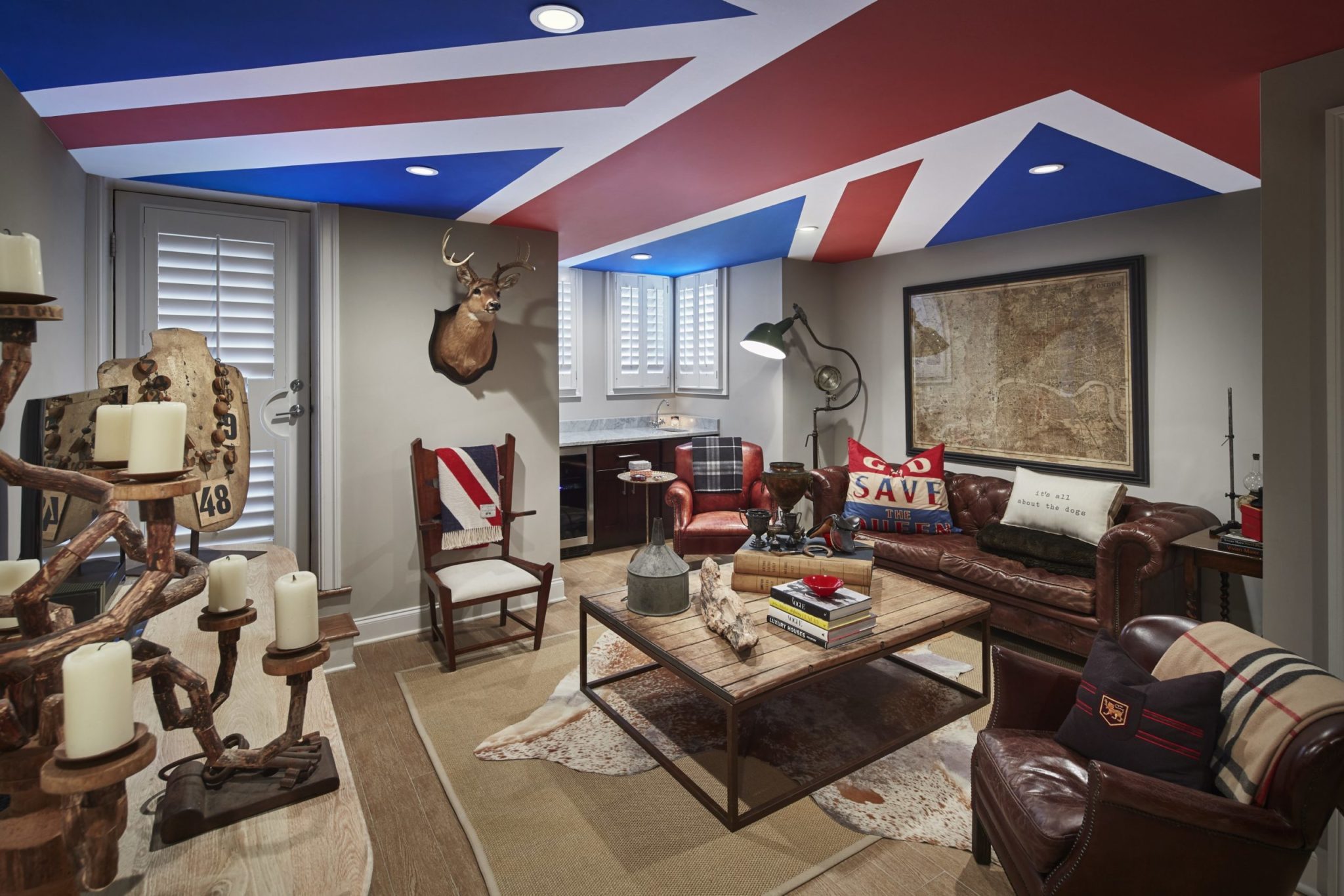 Look Inside My Home: A Quirky Bloomingdale Townhouse With a Union Jack Ceiling