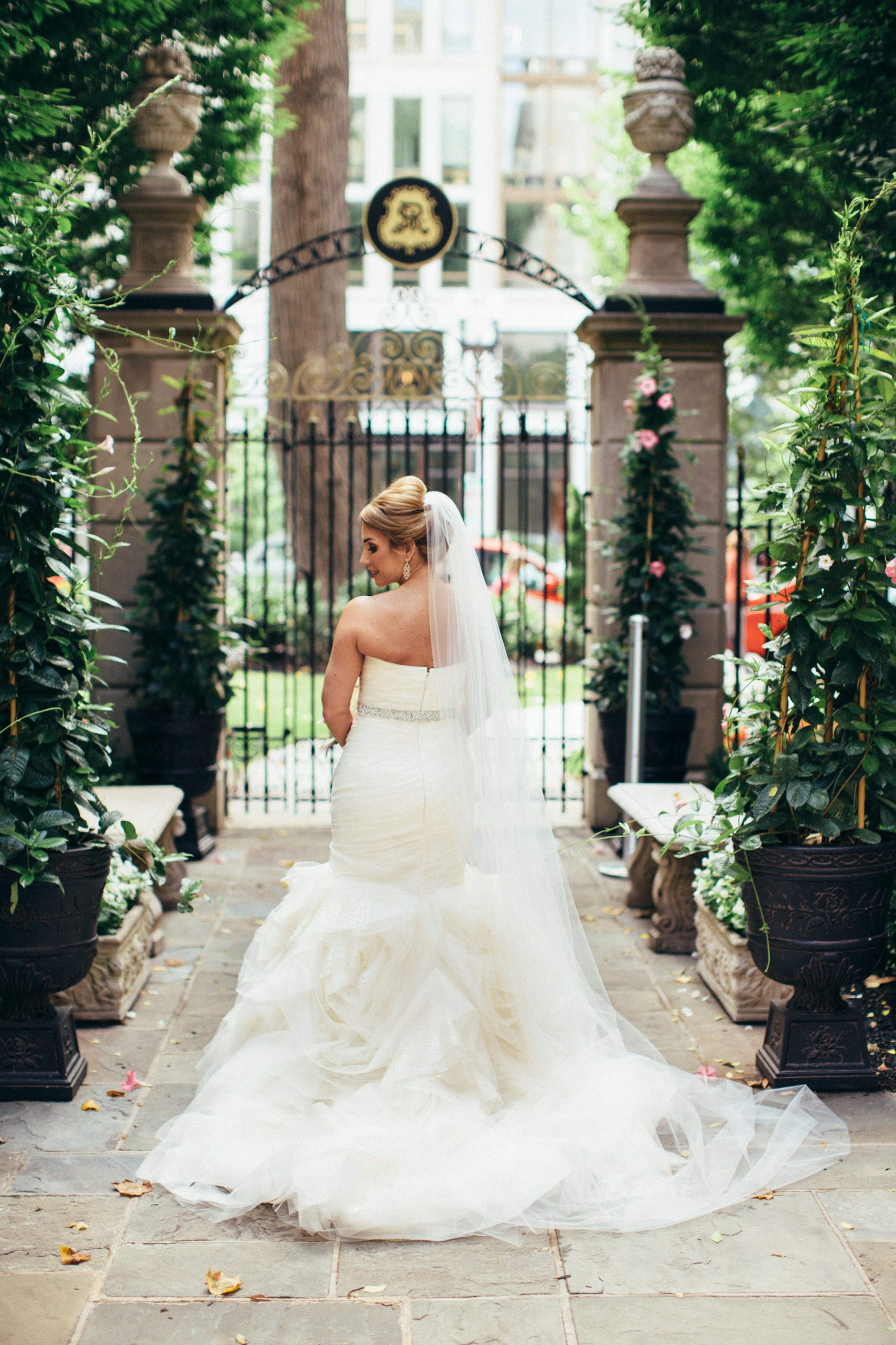 Sarah-Culver-166 glamorous-wedding