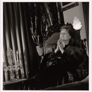 You Can Now See a Portrait of Puerto Rican Astrologist Walter Mercado in DC