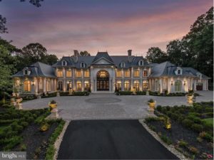 Please Enjoy These TikToks of Multimillion-Dollar Mansions