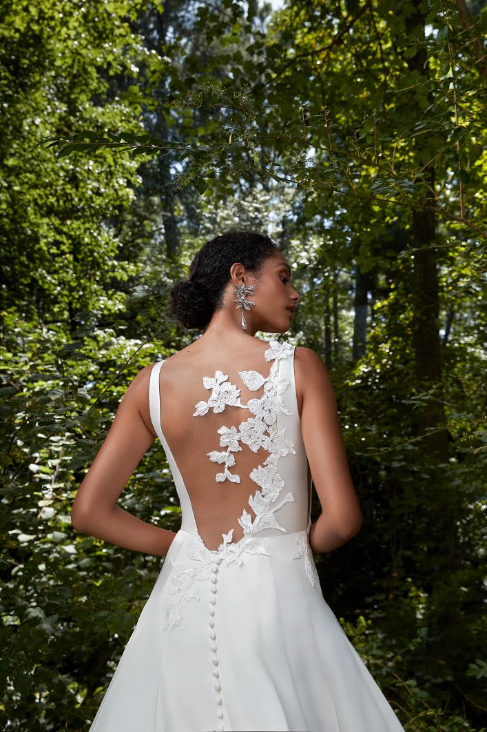 take_my_heart_back_detail_anne_barge_2021 take_my_heart_back_detail_anne_barge_2021