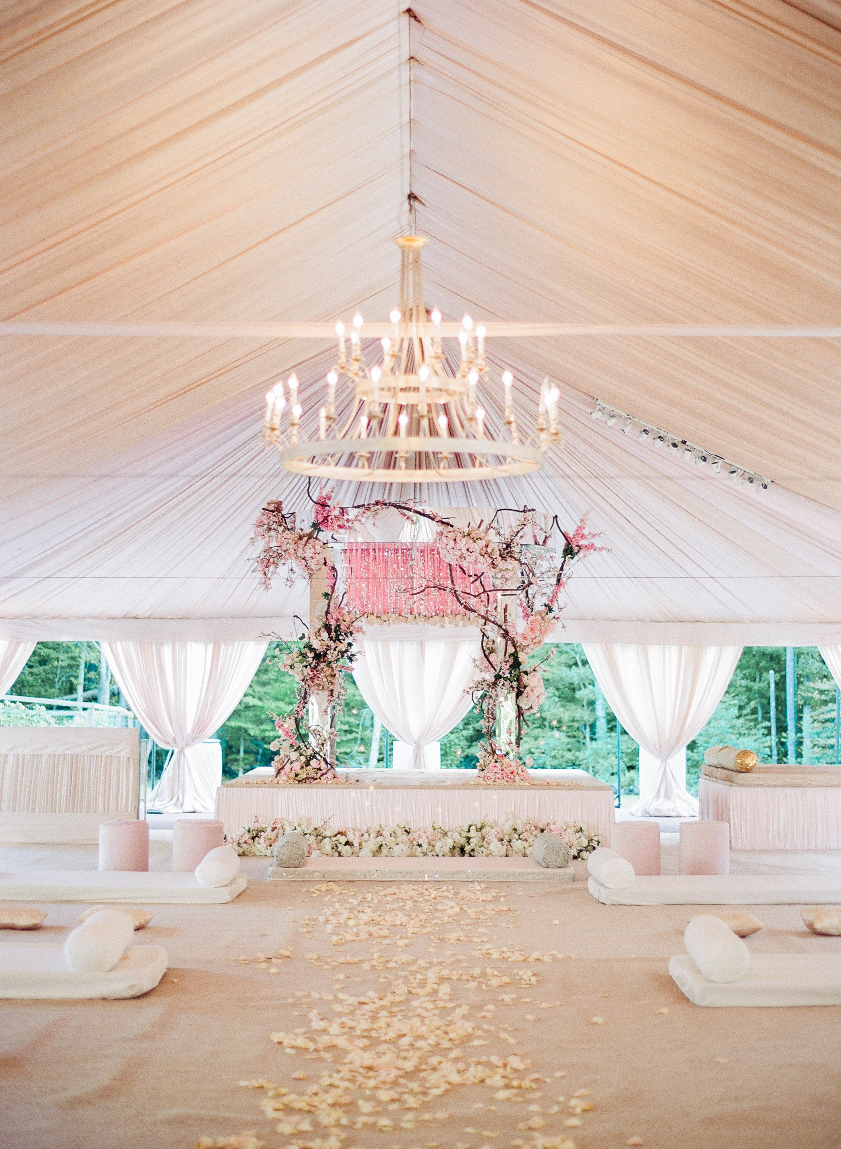 106_Highlights_AW 106_Highlights_AW