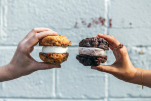 NYC’s Hit Levain Bakery Opens in Bethesda with Ice Cream-Cookie Sandwiches