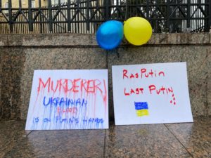 Photos: Scenes From Outside the Russian Embassy Thursday