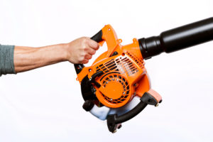 Gas Leaf Blowers Are Banned in DC. How’s That Going?
