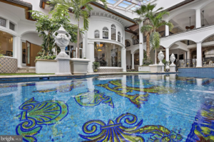 Photos: This Miami-Style Mansion in Maryland Is a Versace—or Cheesecake Factory—Fan’s Paradise