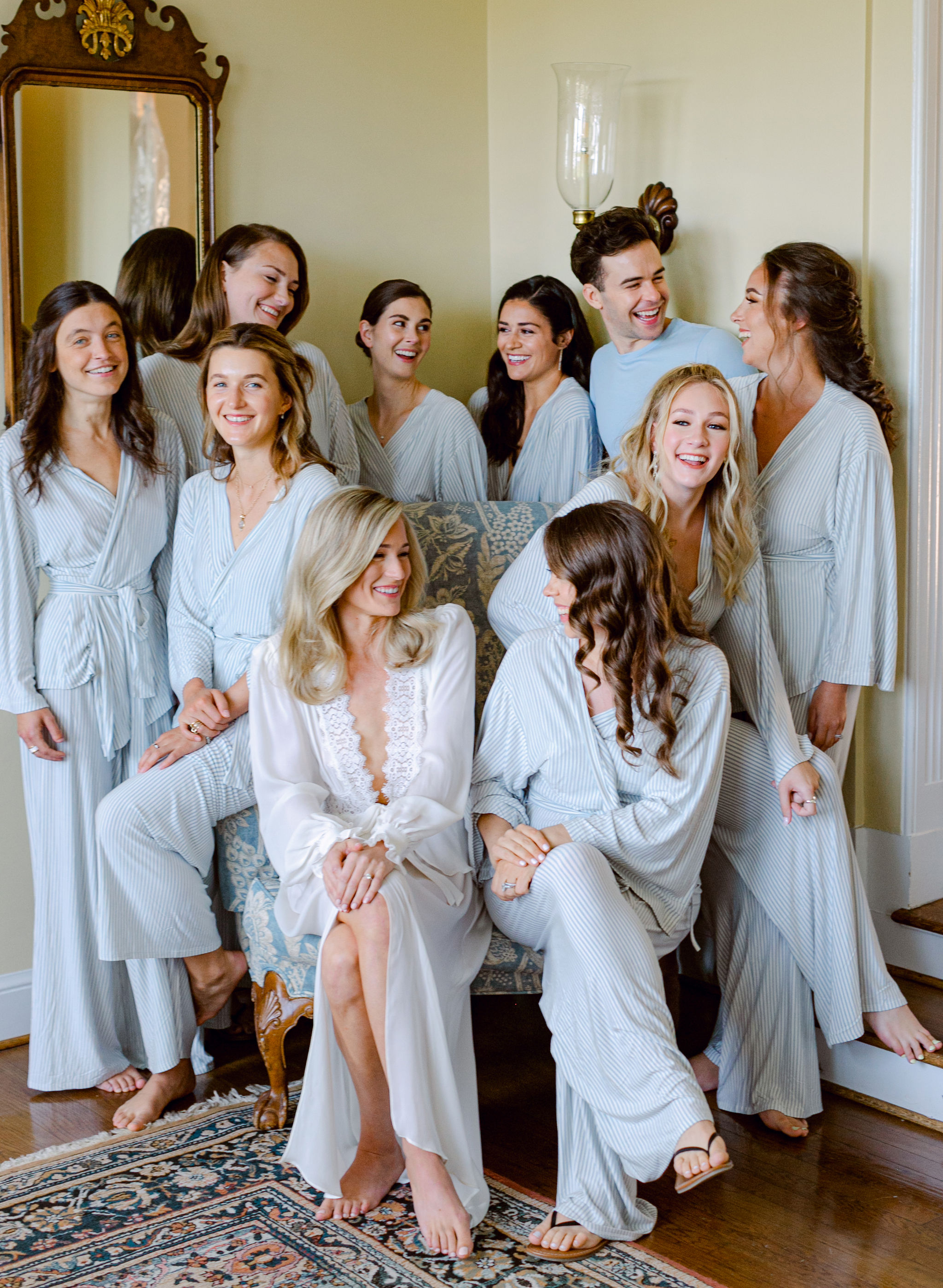 1_SallyRichard-GettingReady_042