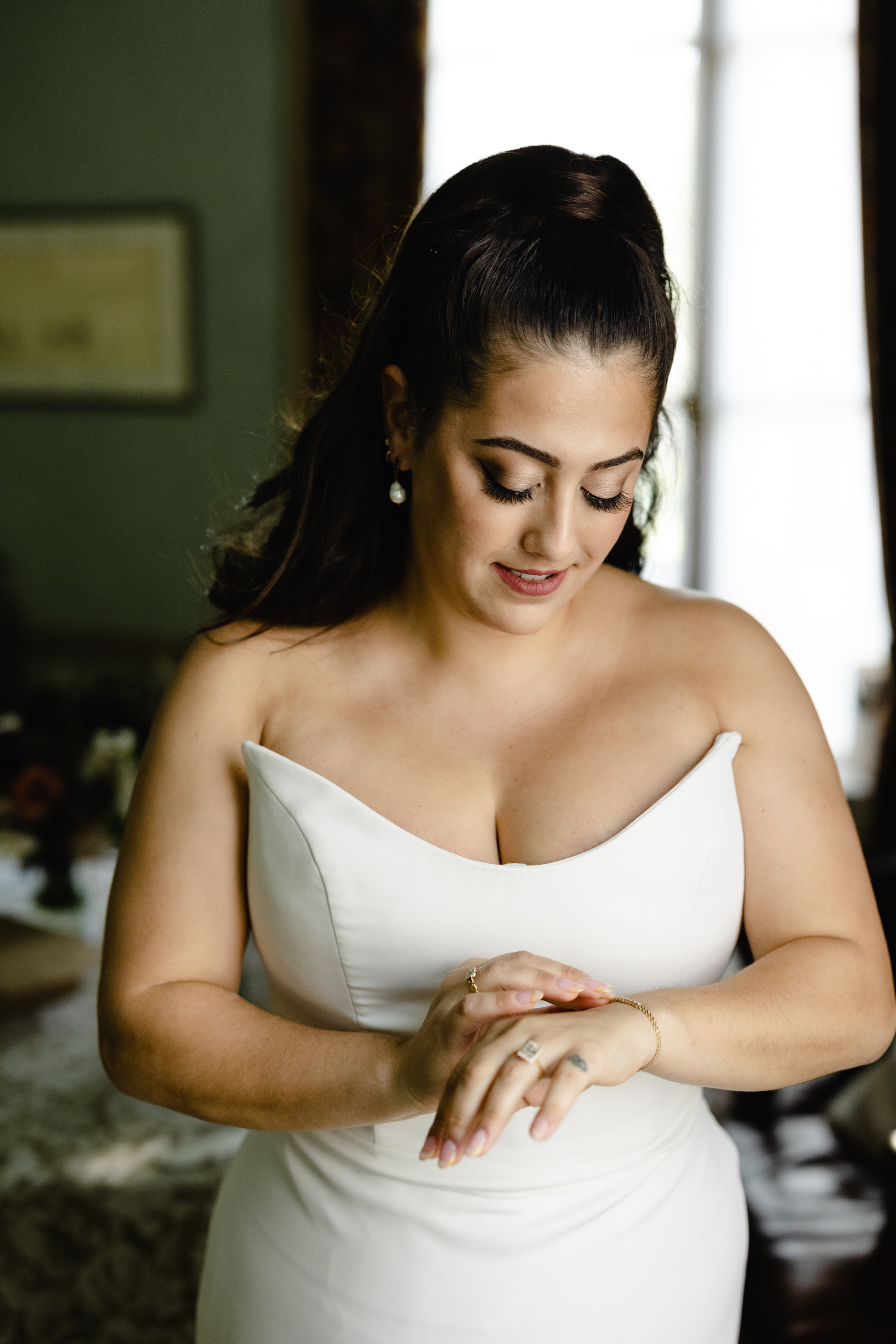 Ali + Scott: Previews Ali + Scott: Previews