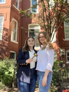 For Two Women Obsessed With Scandal, a Podcast About Crime and Congress Was the Perfect Outlet