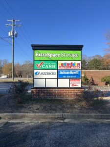 A Strange Trip to John Hinckley’s Nonexistent Record Store