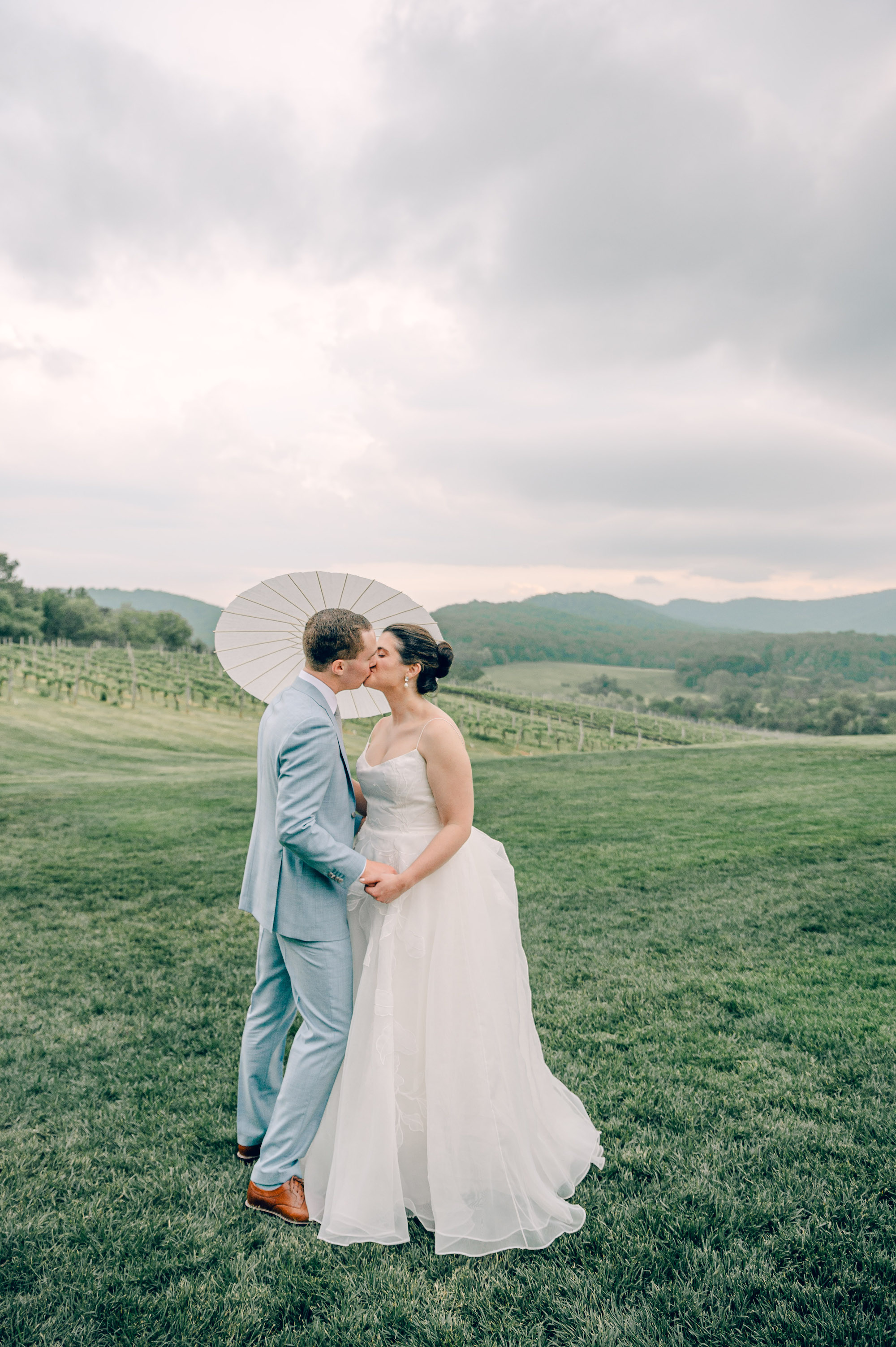 pippinhillvineyardcharlottesvillevirginiaweddingphotographersarahhouston-20