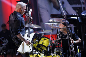 If You Give Blood in Crystal City Today, Metallica Will Give You a T-Shirt