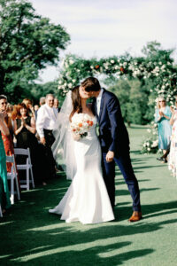 This Couple Exchanged Vows on the 10th Hole of the Bethesda Country Club Golf Course