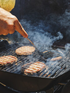 How to Make A Great Burger According to the Experts